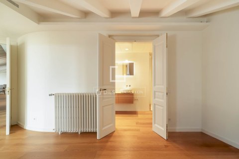 Penthouse w Barcelona, Hiszpania 2 sypialnie, 221 mkw. nr 150858 – zdjęcie 24