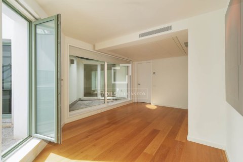 Penthouse w Barcelona, Hiszpania 2 sypialnie, 221 mkw. nr 150858 – zdjęcie 17