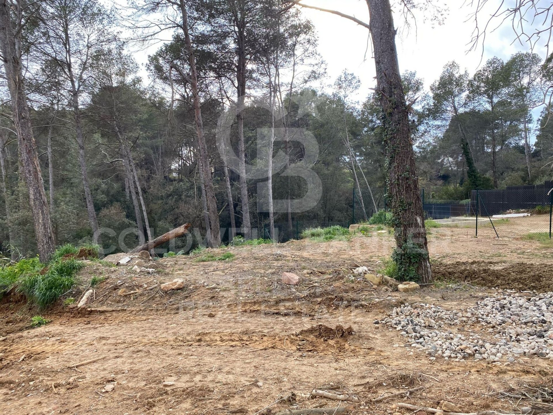 Tontti Cerdanyola Del Valles, Barcelona, Espanja 1314 m2 No. 179111