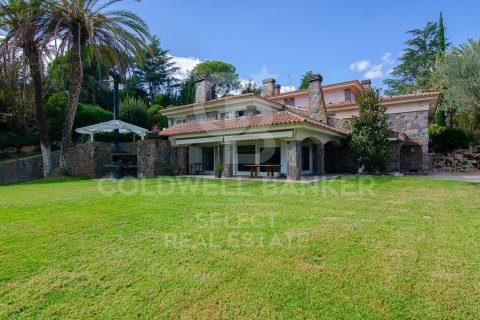 Talo myytävänä Cerdanyola Del Valles, Barcelona, Espanja, 6 makuuhuonetta, 1003 m2 No. 179116 - kuva 4