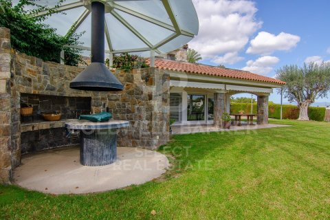 Talo myytävänä Cerdanyola Del Valles, Barcelona, Espanja, 6 makuuhuonetta, 1003 m2 No. 179116 - kuva 10