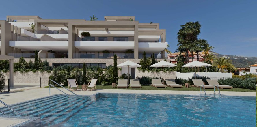 Apartment à Estepona, Malaga, Espagne 3 chambres, 161.78 m2 No. 194651