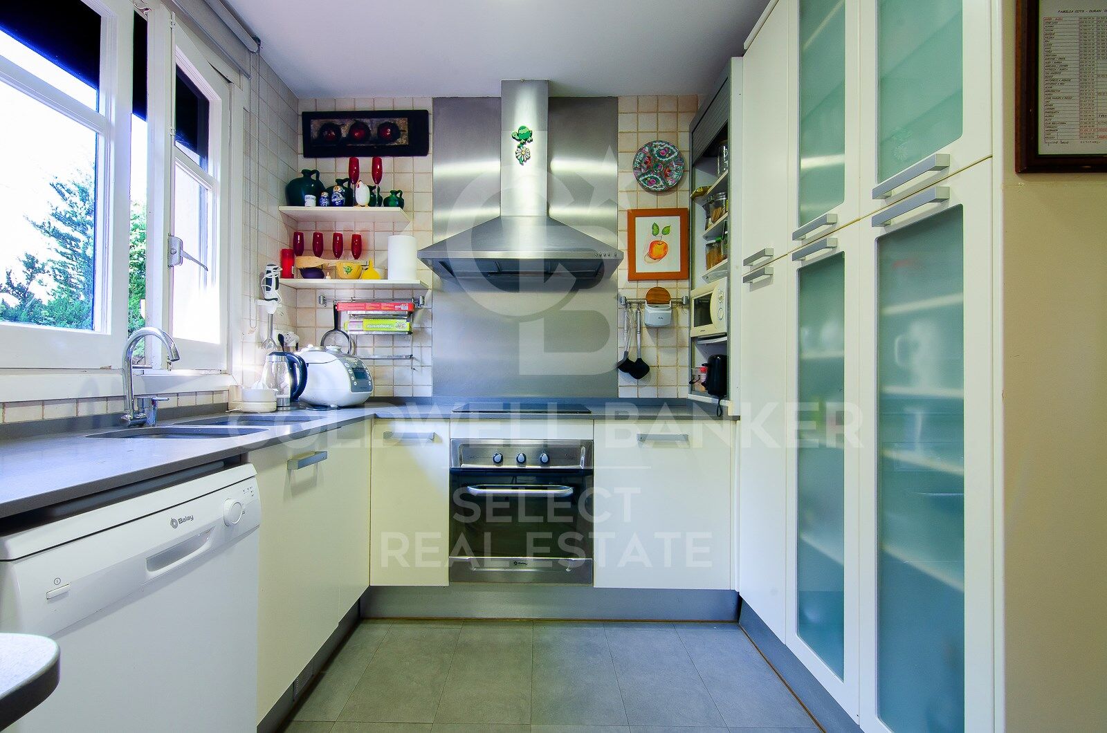 House à Cerdanyola Del Valles, Barcelona, Espagne 6 chambres, 355 m2 No. 179108