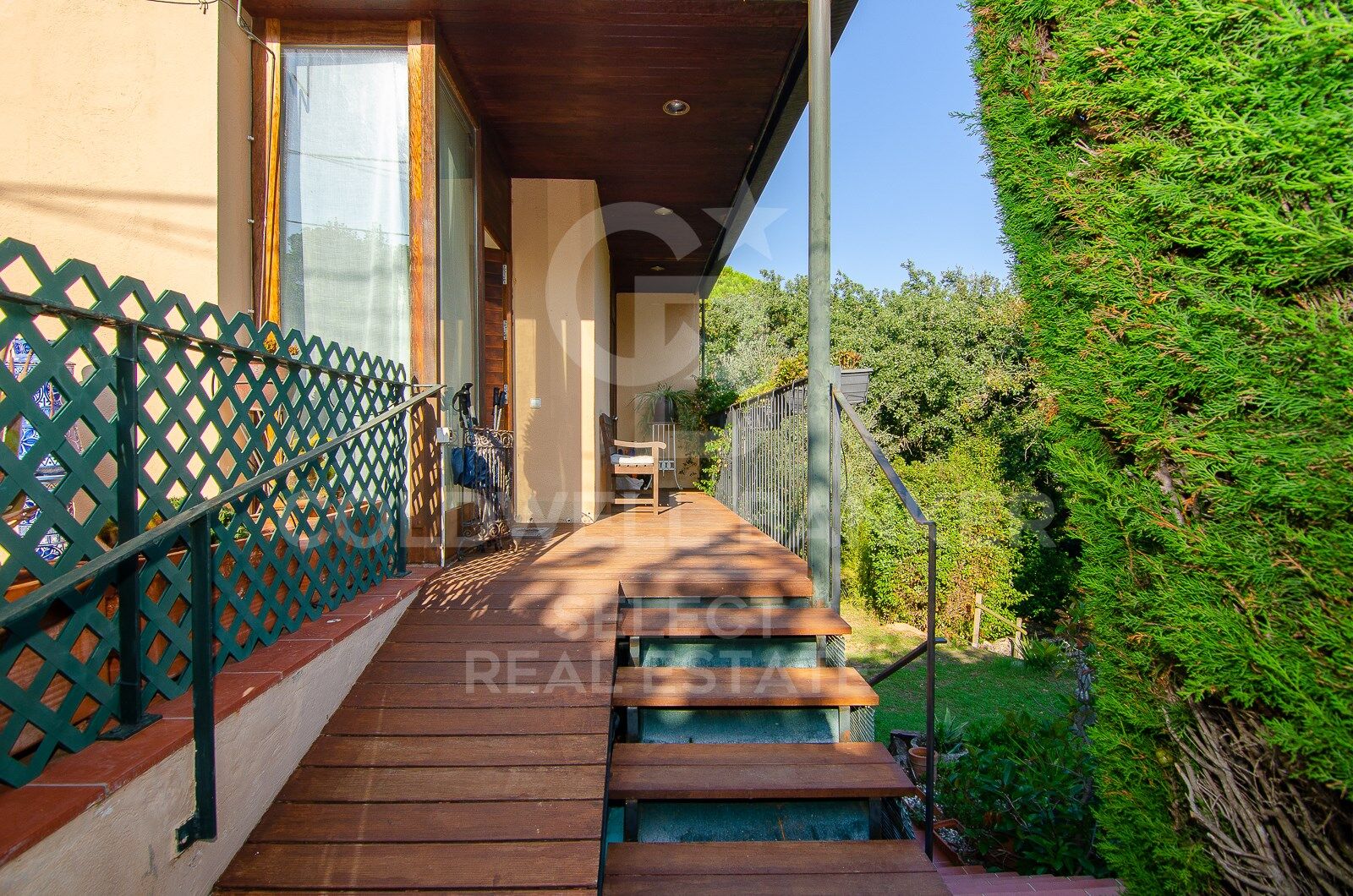House à Cerdanyola Del Valles, Barcelona, Espagne 6 chambres, 355 m2 No. 179108