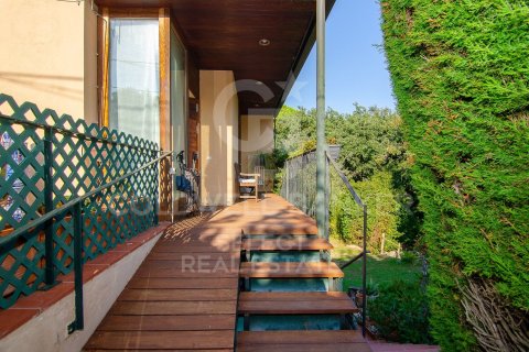 House à vendre à Cerdanyola Del Valles, Barcelona, Espagne, 6 chambres, 355 m2 No. 179108 - photo 2