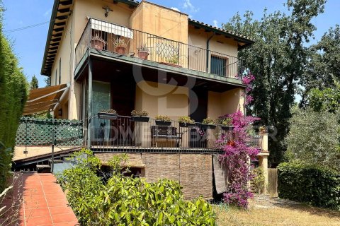 House à vendre à Cerdanyola Del Valles, Barcelona, Espagne, 6 chambres, 355 m2 No. 179108 - photo 3
