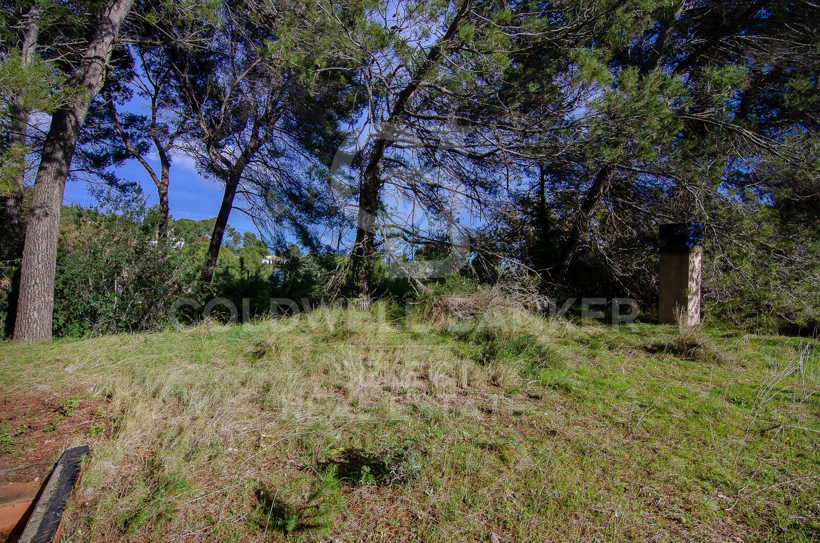 Tomt i Cerdanyola Del Valles, Barcelona, Spanien 2000 kvm. Nr. 179109
