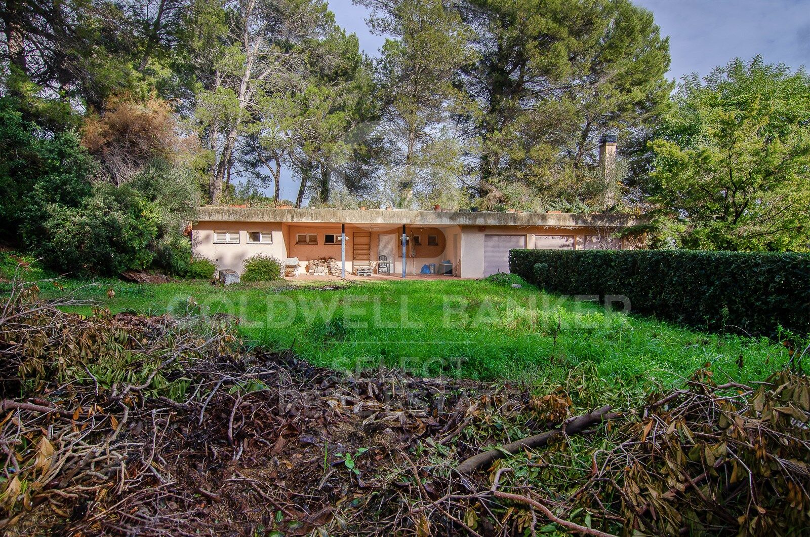 Tomt i Cerdanyola Del Valles, Barcelona, Spanien 2000 kvm. Nr. 179109