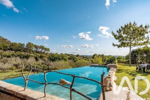 Hus i Inca, Mallorca, Spanien 3 sovrum, 379 kvm. Nr. 173117