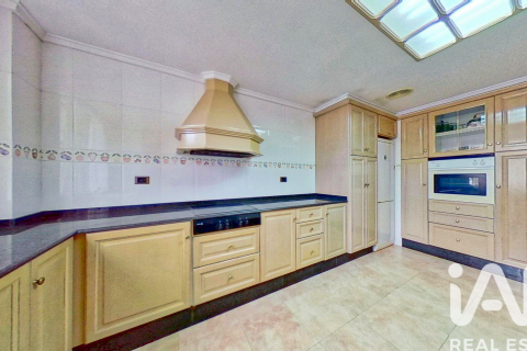 Продажа квартиры в Сагунто, Валенсия, Испания 3 спальни, 99.73м2 №173120 - фото 7