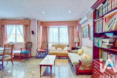 Продажа квартиры в Сагунто, Валенсия, Испания 3 спальни, 99.73м2 №173120 - фото 25