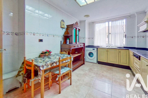 Продажа квартиры в Сагунто, Валенсия, Испания 3 спальни, 99.73м2 №173120 - фото 10