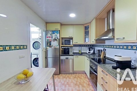 Apartament w Abrera, Barcelona, Hiszpania 4 sypialnie, 110 mkw. nr 173116 – zdjęcie 4