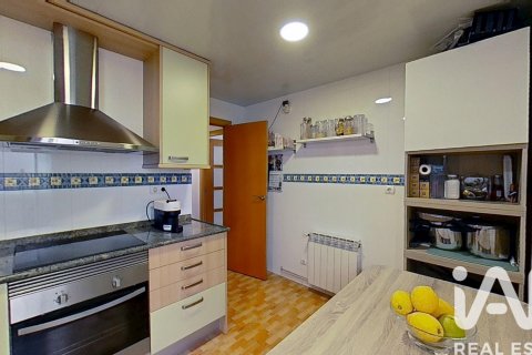 Apartament w Abrera, Barcelona, Hiszpania 4 sypialnie, 110 mkw. nr 173116 – zdjęcie 6