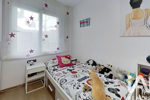 Apartament w Abrera, Barcelona, Hiszpania 4 sypialnie, 110 mkw. nr 173116 – zdjęcie 18