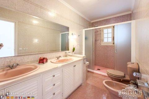 Huvila myytävänä Lloret de Mar, Girona, Espanja, 5 makuuhuonetta, 332 m2 No. 177594 - kuva 20
