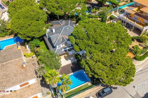 Huvila myytävänä Lloret de Mar, Girona, Espanja, 5 makuuhuonetta, 332 m2 No. 177594 - kuva 3