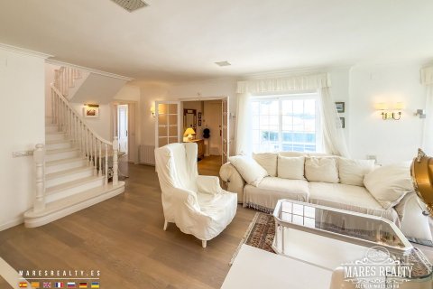 Huvila myytävänä Lloret de Mar, Girona, Espanja, 5 makuuhuonetta, 332 m2 No. 177594 - kuva 10