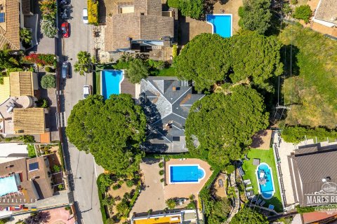 Huvila myytävänä Lloret de Mar, Girona, Espanja, 5 makuuhuonetta, 332 m2 No. 177594 - kuva 4