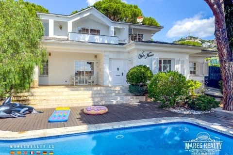 Huvila myytävänä Lloret de Mar, Girona, Espanja, 5 makuuhuonetta, 332 m2 No. 177594 - kuva 5