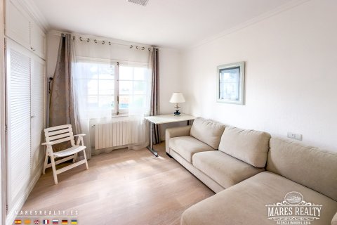 Huvila myytävänä Lloret de Mar, Girona, Espanja, 5 makuuhuonetta, 332 m2 No. 177594 - kuva 13