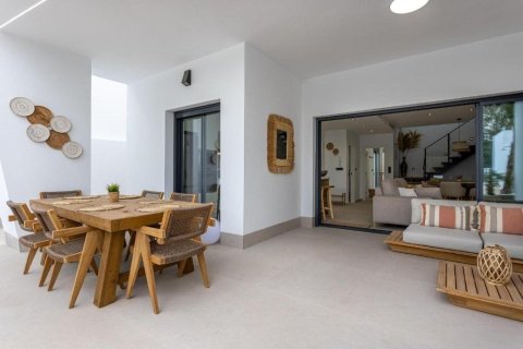Villa till salu i Dolores, Alicante, Spanien 3 sovrum, 150 kvm. Nr. 177591 - foto 6