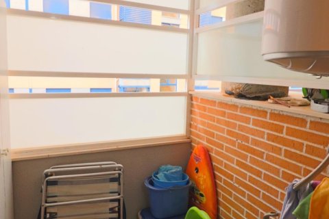 Huoneisto myytävänä Villajoyosa, Alicante, Espanja, 3 makuuhuonetta, 133 m2 No. 135680 - kuva 10
