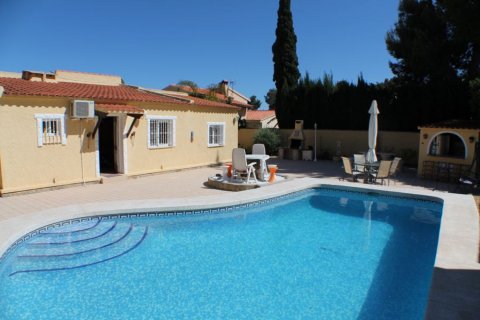 Villa zum Verkauf Albir, Alicante, Spanien 3 Schlafzimmer, 220 m2 Nr. 135684 - Foto 1
