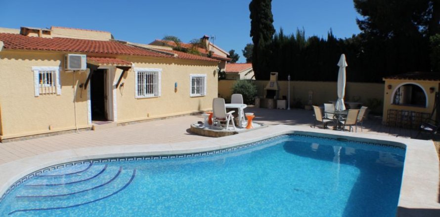 Villa Albir, Alicante, Spanien 3 Schlafzimmer, 220 m2 Nr. 135684