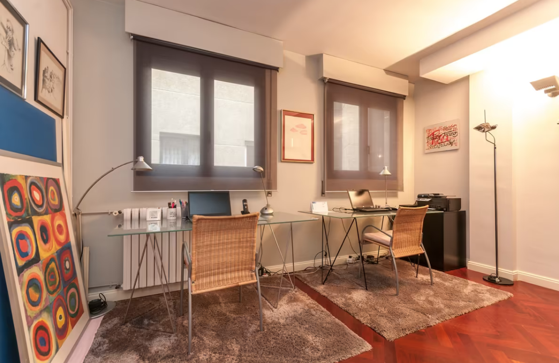 Lägenhet i Eixample, Barcelona, Spanien 6 sovrum, 275 kvm. Nr. 133473
