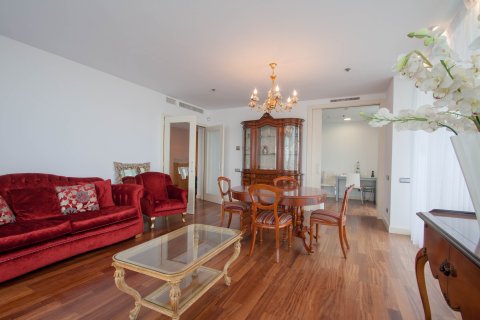 Apartment à vendre Barcelona, Espagne, 4 chambres, 170 m2 No. 133469 - photo 10