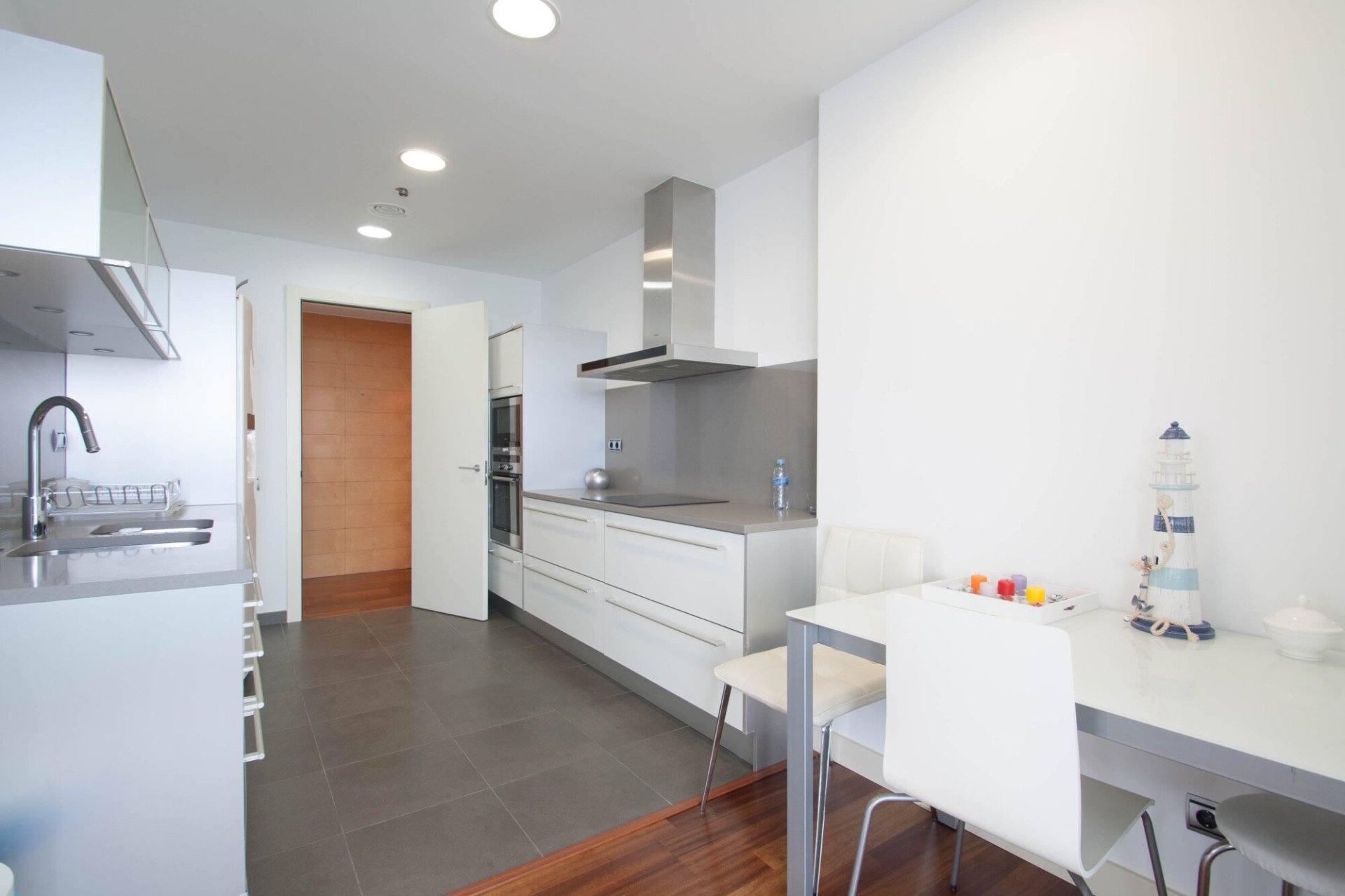 Lägenhet i Diagonal Mar, Barcelona, Spanien 4 sovrum, 170 kvm. Nr. 133469