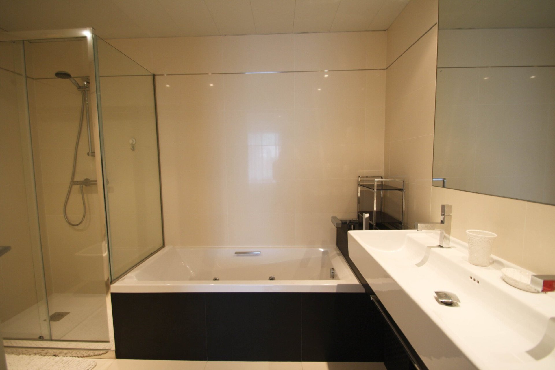 Lägenhet i Diagonal Mar, Barcelona, Spanien 4 sovrum, 170 kvm. Nr. 133469
