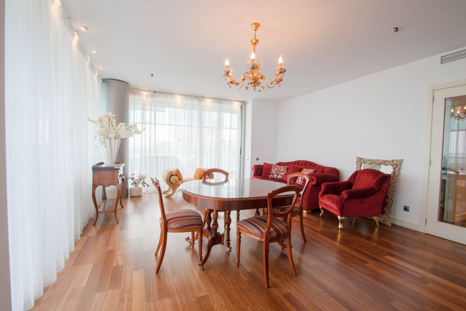 Lägenhet i Diagonal Mar, Barcelona, Spanien 4 sovrum, 170 kvm. Nr. 133469