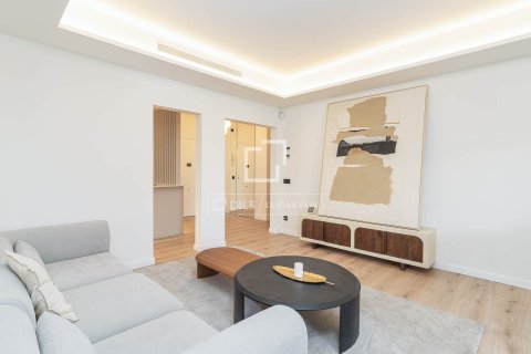 Dzīvoklis pārdošanā Barcelona, Spānijā 3 istabas, 100 m2 Nr. 166801 - attēls 17