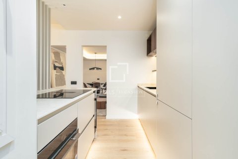 Dzīvoklis pārdošanā Barcelona, Spānijā 3 istabas, 100 m2 Nr. 166801 - attēls 22