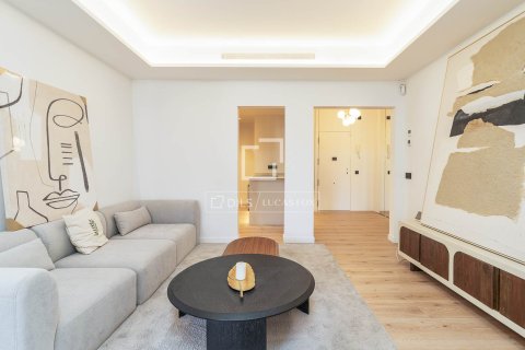 Dzīvoklis pārdošanā Barcelona, Spānijā 3 istabas, 100 m2 Nr. 166801 - attēls 7