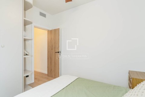 Lägenhet till salu i Barcelona, Spanien 3 sovrum, 100 kvm. Nr. 166801 - foto 29