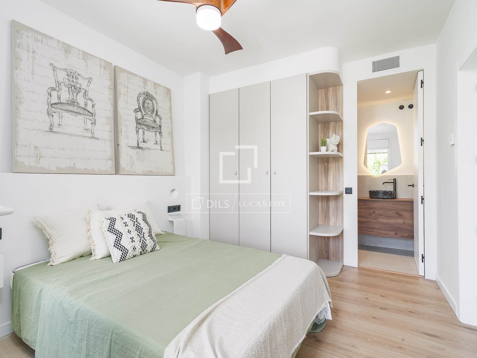 Huoneisto Barcelona, Espanja 3 makuuhuonetta, 100 m2 No. 166801