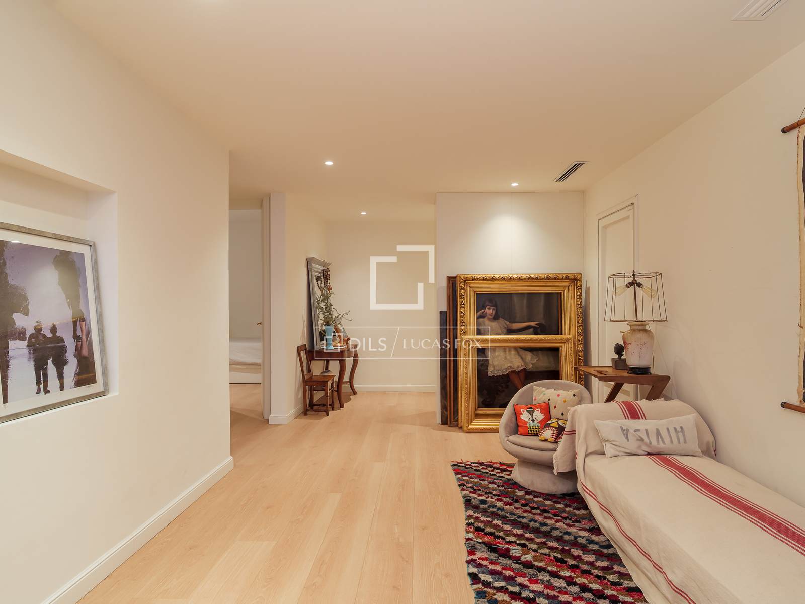 Huoneisto Barcelona, Espanja 4 makuuhuonetta, 180 m2 No. 166800