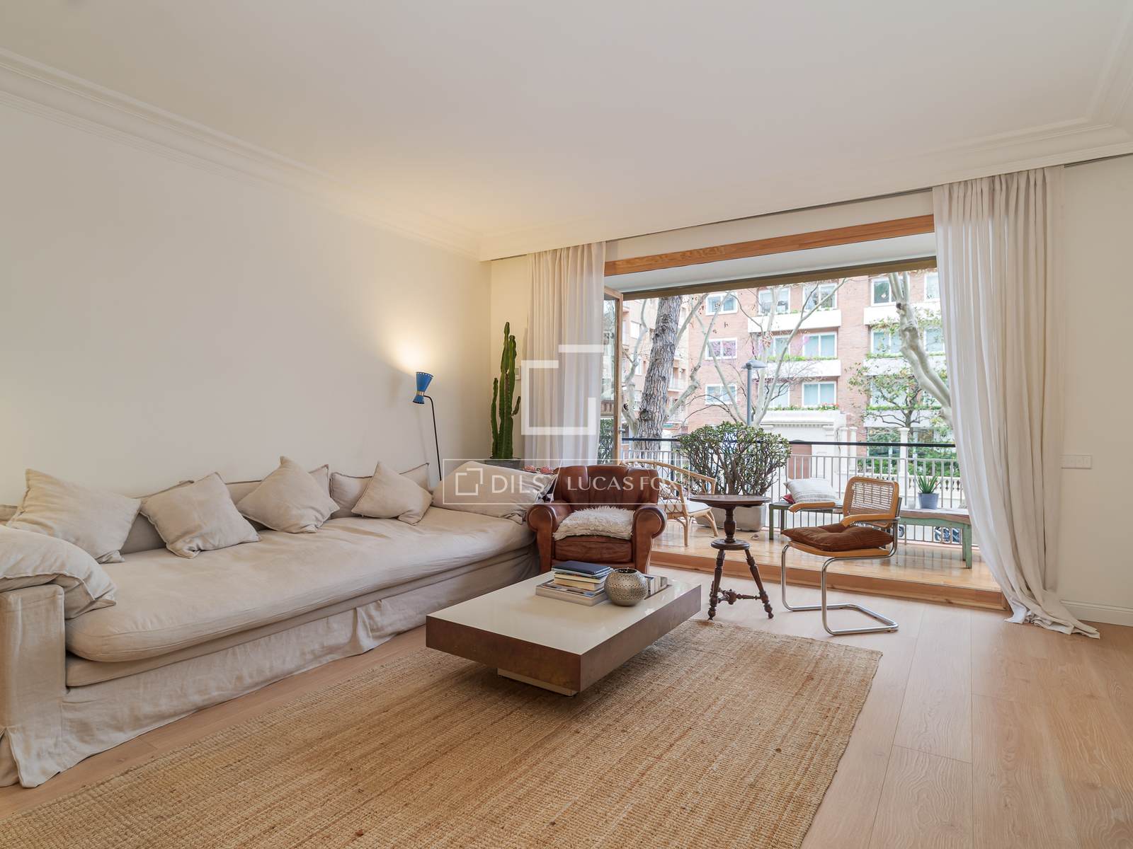 Huoneisto Barcelona, Espanja 4 makuuhuonetta, 180 m2 No. 166800