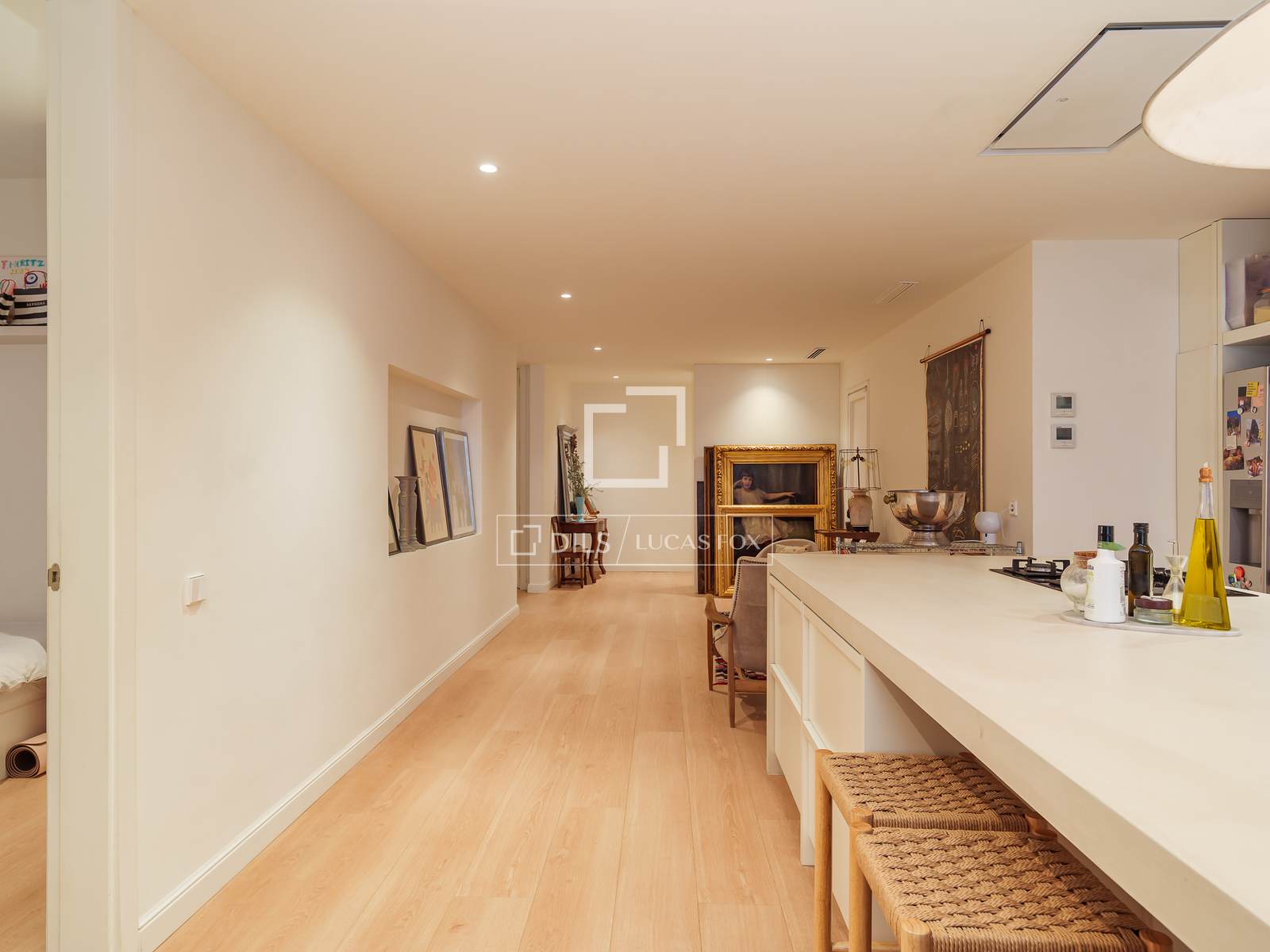 Huoneisto Barcelona, Espanja 4 makuuhuonetta, 180 m2 No. 166800
