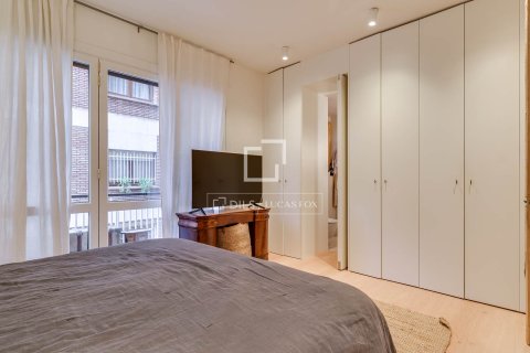 Apartament w Barcelona, Hiszpania 4 sypialnie, 180 mkw. nr 166800 – zdjęcie 22