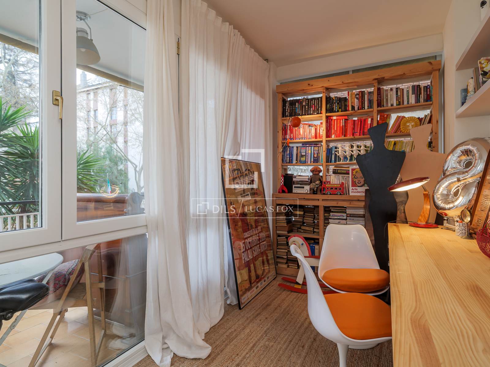 Huoneisto Barcelona, Espanja 4 makuuhuonetta, 180 m2 No. 166800