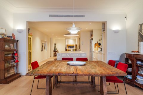 Apartament w Barcelona, Hiszpania 4 sypialnie, 180 mkw. nr 166800 – zdjęcie 18