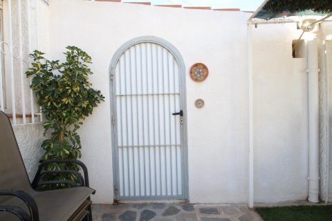 Huvila myytävänä El Chaparral, Alicante, Espanja, 2 makuuhuonetta, 72 m2 No. 119909 - kuva 10