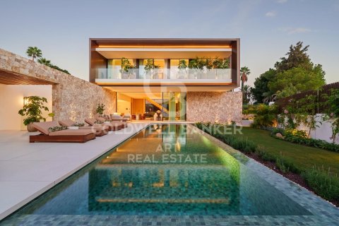 House à Marbella, Malaga, Espagne 5 chambres, 696 m2 No. 157568