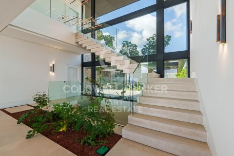 House for sale in Benahavis, Malaga, Spain 8 bedrooms, 1696 sq.m. No. 157570 - photo 9