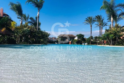 Apartment à Estepona, Malaga, Espagne 3 chambres, 165 m2 No. 157567