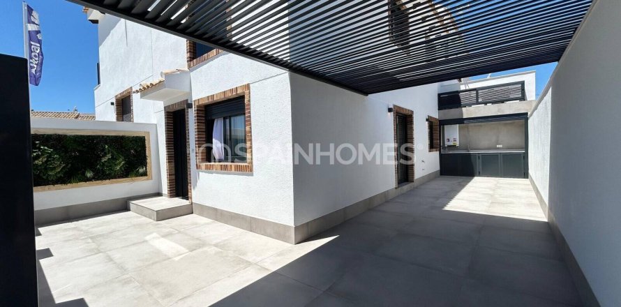 Villa en Pilar de la Horadada, Alicante, España 3 dormitorios, 95 m2 No. 173829